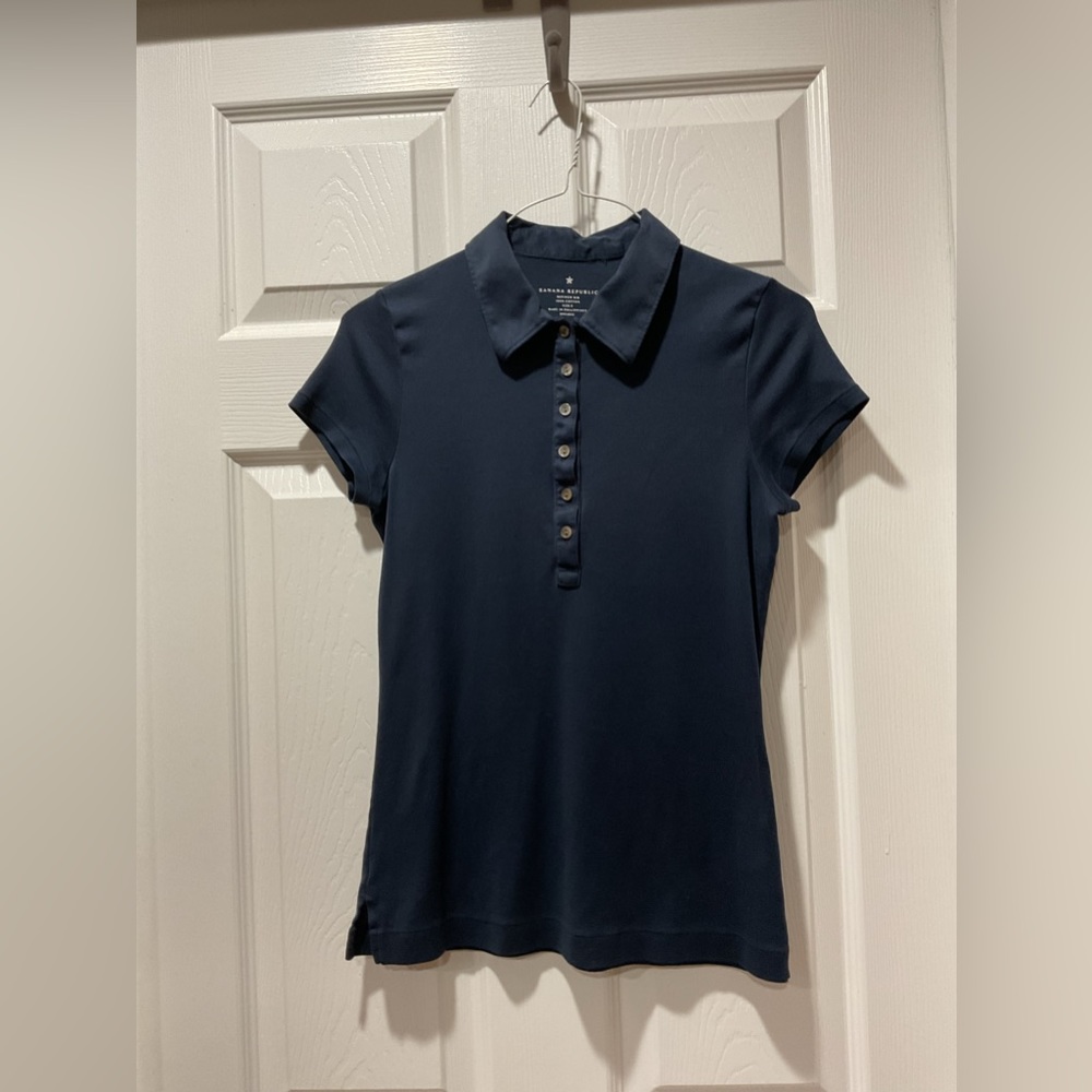 Banana Republic Navy blue polo shirt top 💯% cotton S
